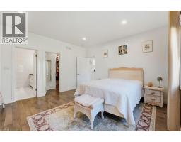 19 GILMER Crescent - 17