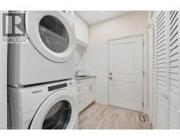 19 GILMER Crescent - 22