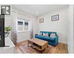 19 GILMER Crescent - 23