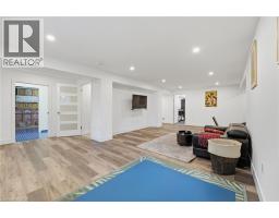 19 GILMER Crescent - 25