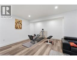 19 GILMER Crescent - 27