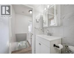 405 WELLINGTON Street N - 24