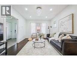 405 WELLINGTON Street N - 7