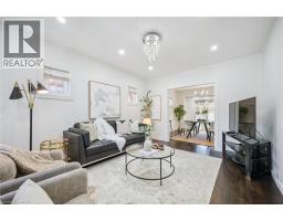 405 WELLINGTON Street N - 8