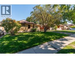 352 VANIER Drive - 2