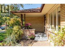 352 VANIER Drive - 8