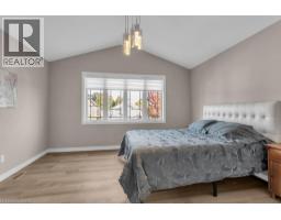 424 ALAN Crescent - 10