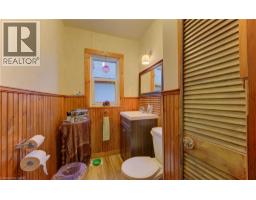 215 LANCASTER Street W - 16