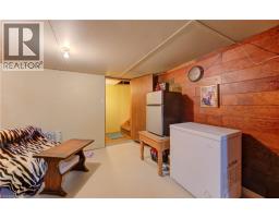 215 LANCASTER Street W - 28