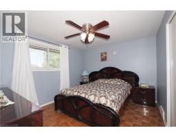10 BALFOUR Crescent - 12