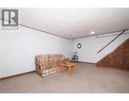 10 BALFOUR Crescent - 24