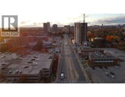 824 KING Street W - 14