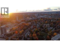 824 KING Street W - 16