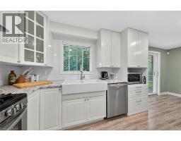 14 CHIPPEWA Street W - 15