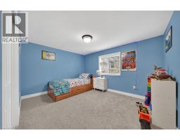 14 CHIPPEWA Street W - 22