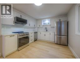 563 ELGIN Street N - 10