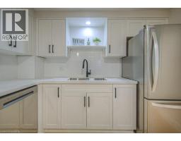 563 ELGIN Street N - 12