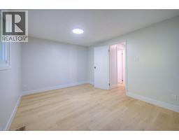 563 ELGIN Street N - 22