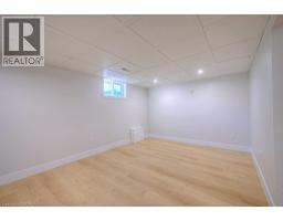 563 ELGIN Street N - 29