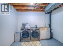 563 ELGIN Street N - 33