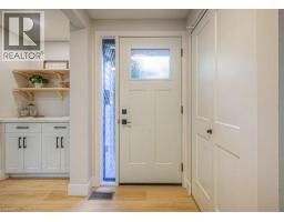 563 ELGIN Street N - 5