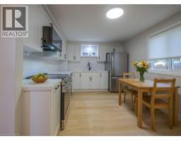 563 ELGIN Street N - 8