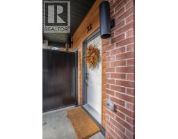 25 ISHERWOOD Avenue UnitNo. 32 - 10