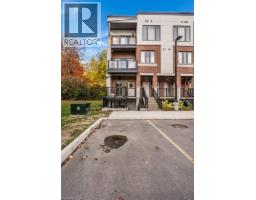 25 ISHERWOOD Avenue UnitNo. 32 - 4