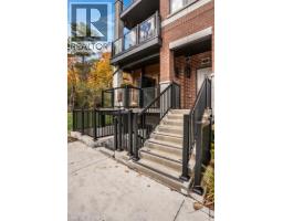 25 ISHERWOOD Avenue UnitNo. 32 - 9