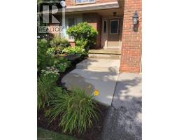 153 MEADOWBROOK Drive - 3