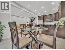 19 PICKETT Place - 19