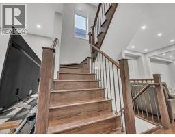 19 PICKETT Place - 21