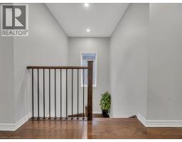 19 PICKETT Place - 22
