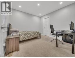 19 PICKETT Place - 31