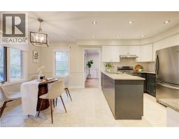 2 DUNNINGTON Court - 17