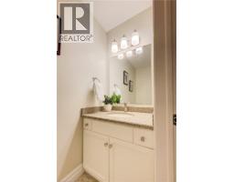 2 DUNNINGTON Court - 18