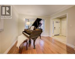 2 DUNNINGTON Court - 23