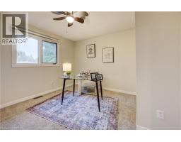 2 DUNNINGTON Court - 32