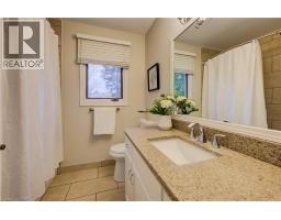 2 DUNNINGTON Court - 33