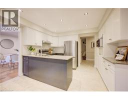 2 DUNNINGTON Court - 9