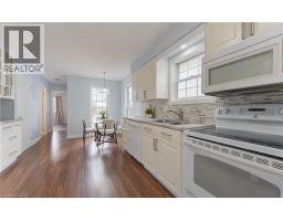 113 WAKE ROBIN Drive - 11