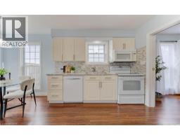 113 WAKE ROBIN Drive - 16