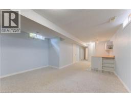 113 WAKE ROBIN Drive - 33