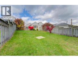 113 WAKE ROBIN Drive - 40