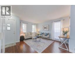 113 WAKE ROBIN Drive - 5