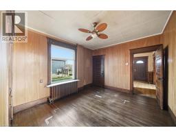 160 HEAD Street N - 19