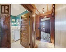 160 HEAD Street N - 25