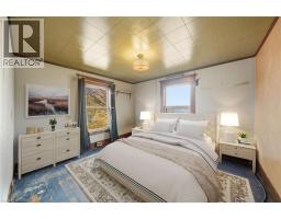 160 HEAD Street N - 29