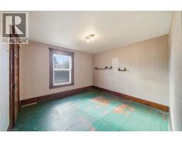 160 HEAD Street N - 35