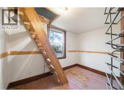 160 HEAD Street N - 37